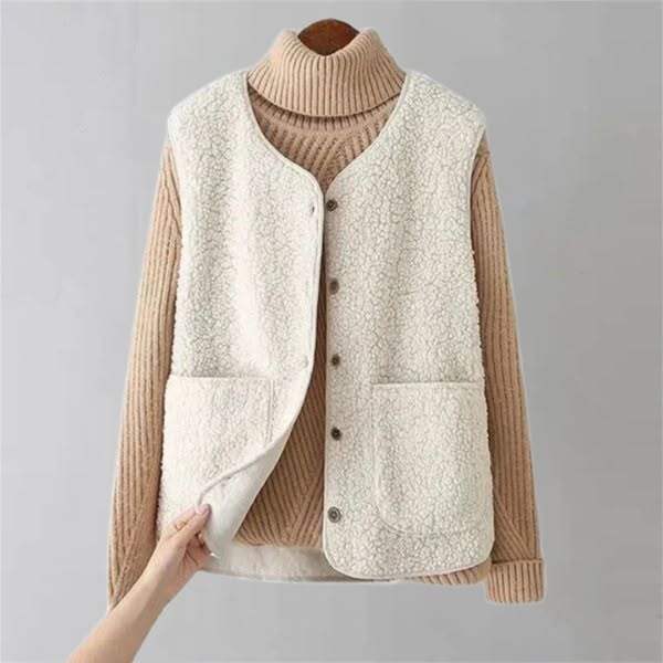 VEYLINIA | Classic Cardigan