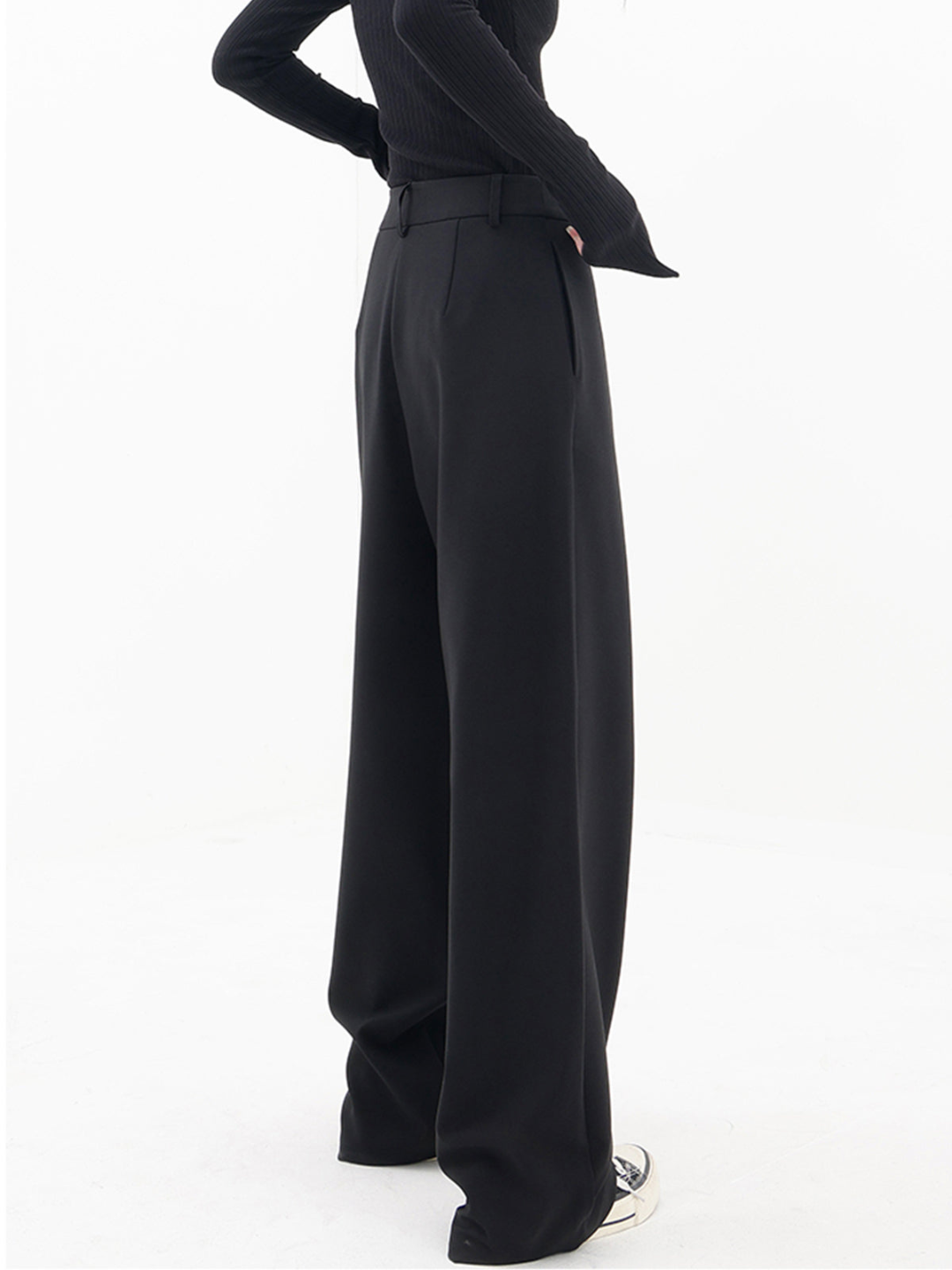 Quilla™ | Asymmetric Baggy Pants