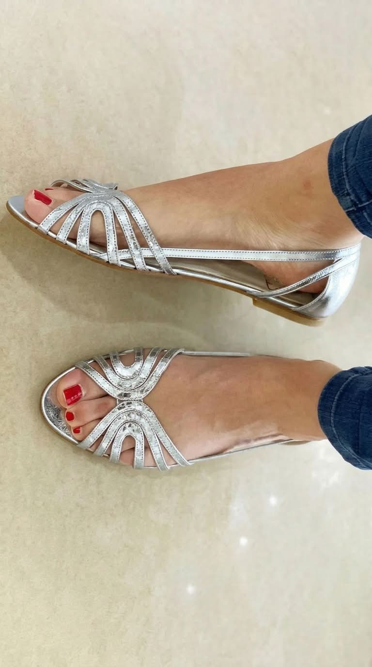 Eleonora | Golden Light Sandals