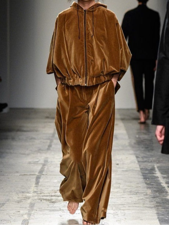 Brown velvet-look hoodie and pants set