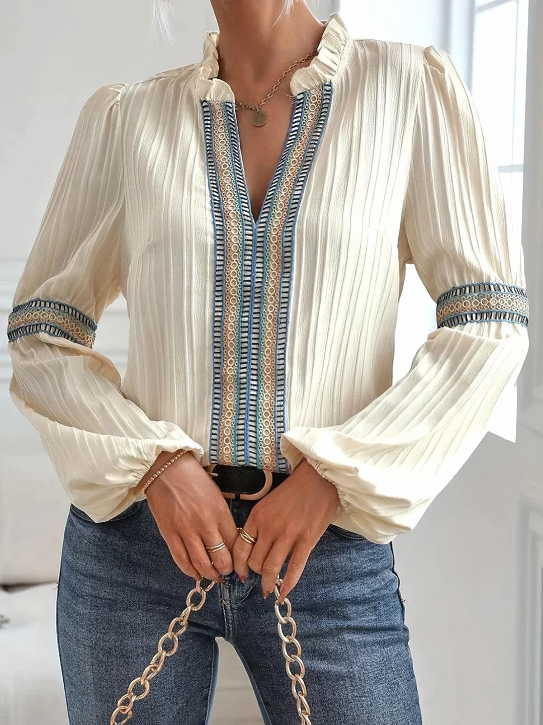 Margot – Elegant Lace Blouse