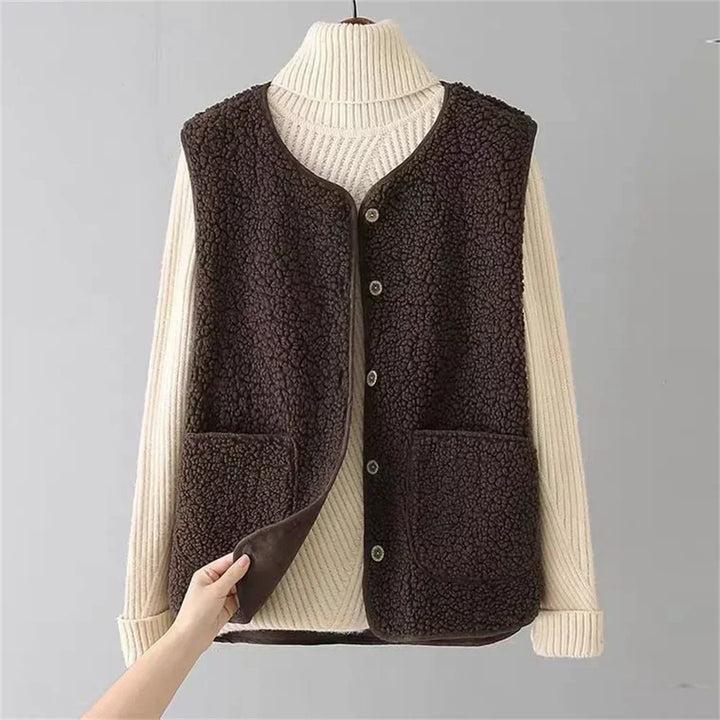 VEYLINIA | Classic Cardigan