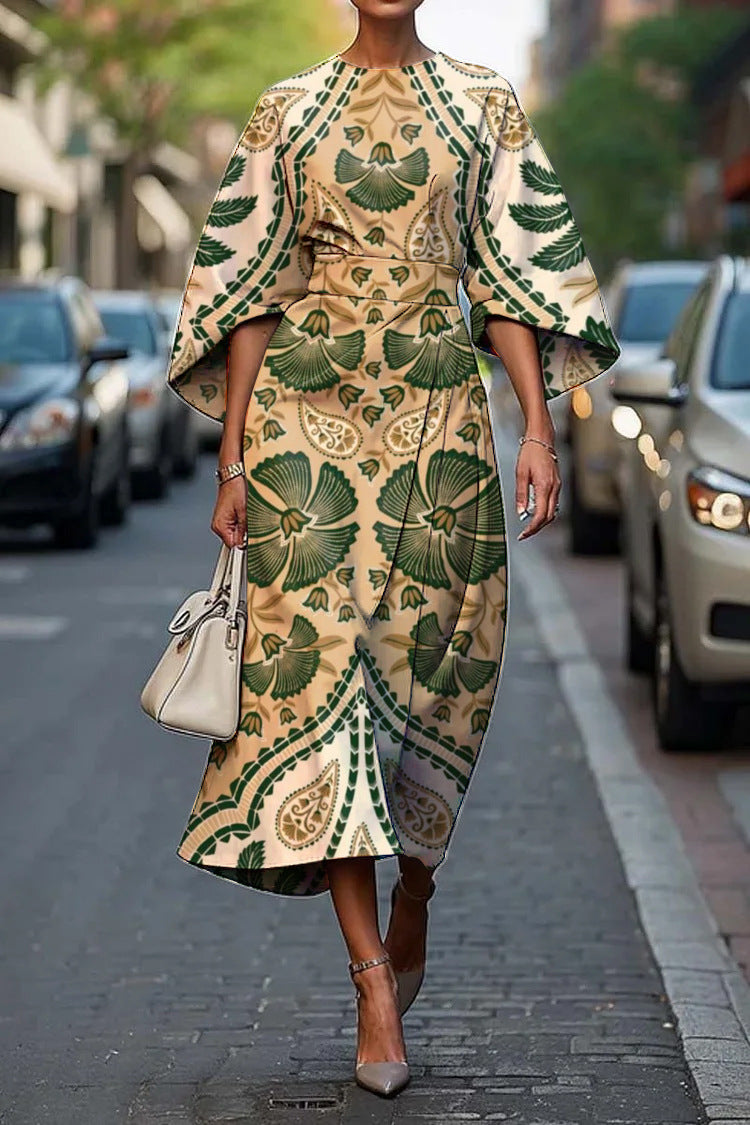 Grace™ | Elegant Round-Neck Midi Dress