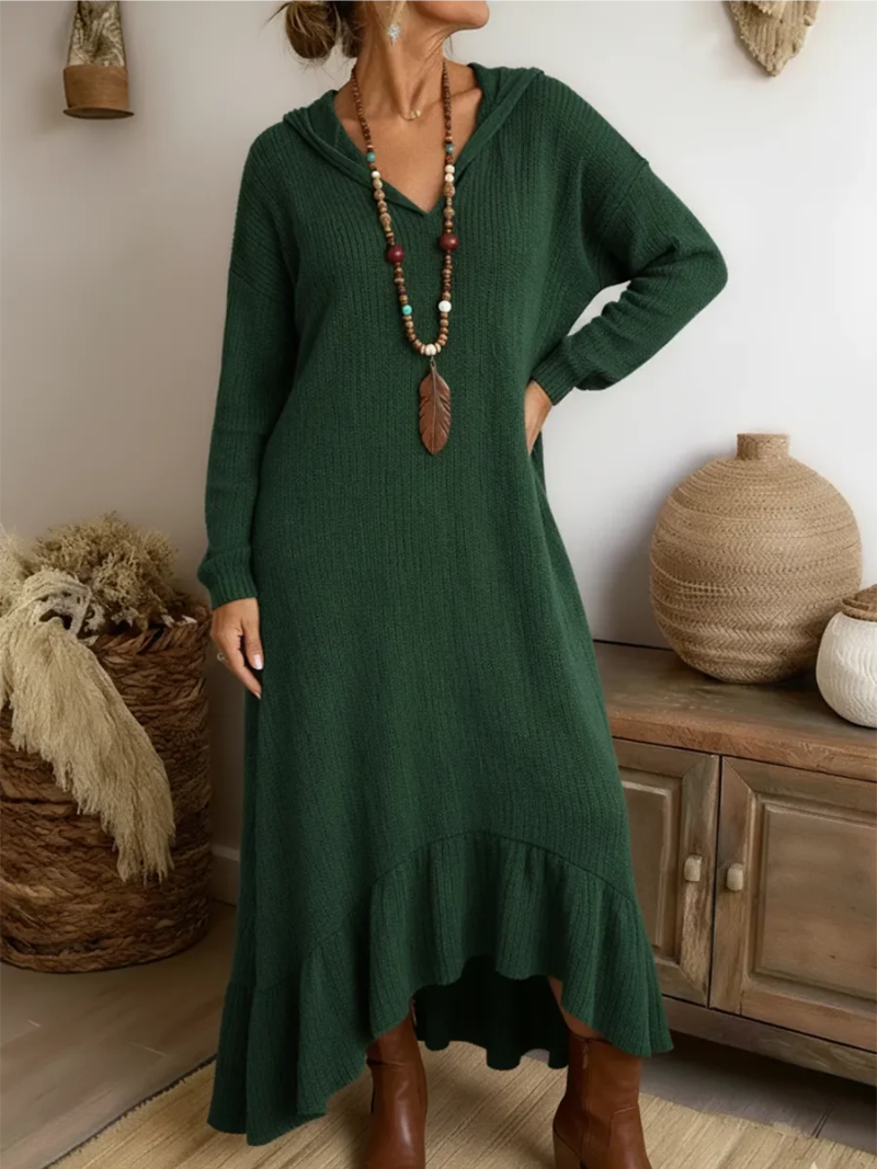 Emily – Knitted dress with hood