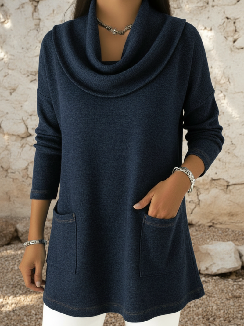 Sofie – Sweater with turtleneck and front pockets