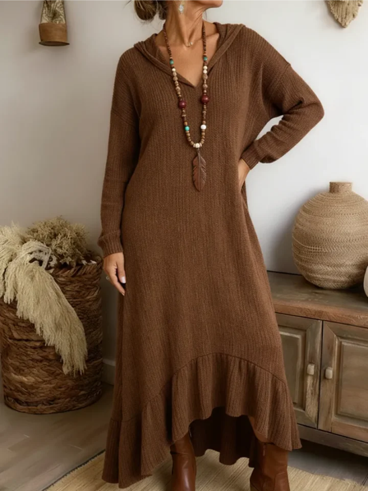 Emily – Knitted dress with hood
