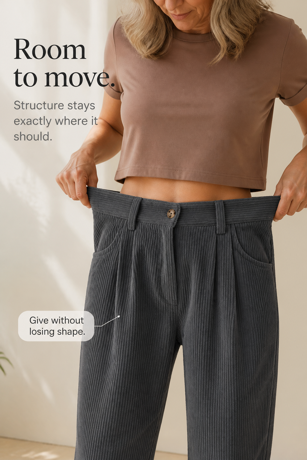 Linelle™ | Pleated Wide-Leg Trousers