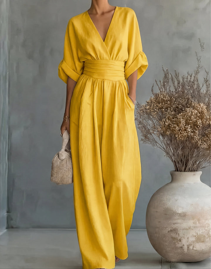 Daniela - Elegant jumpsuit with a V-neck and wide legs