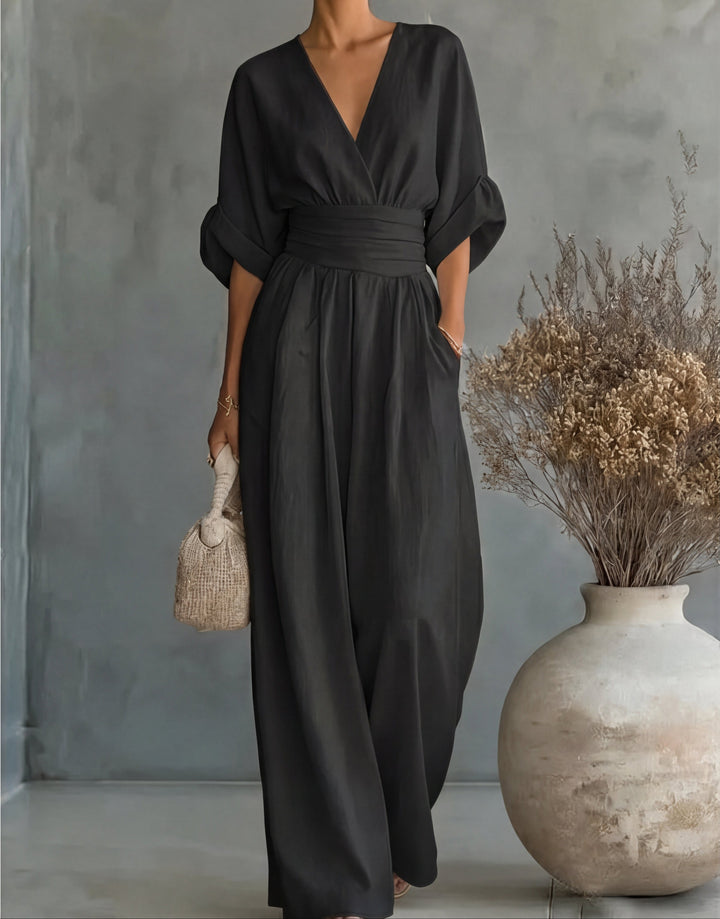 Daniela - Elegant jumpsuit with a V-neck and wide legs