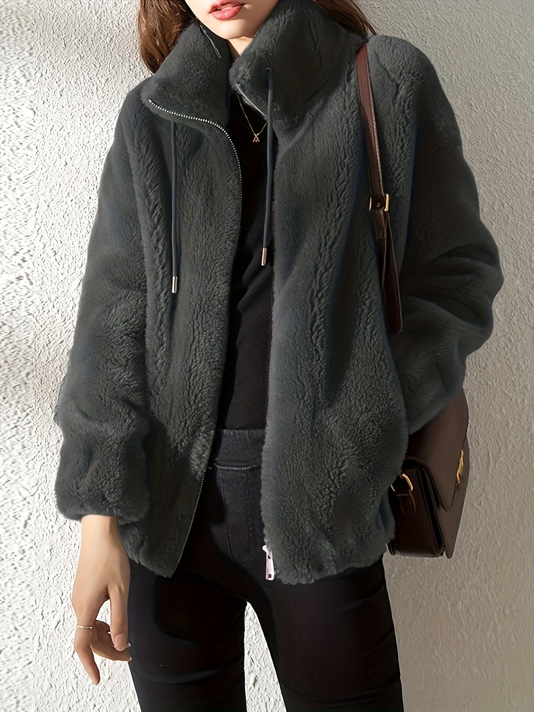 Avelora | Warm and fluffy Vest